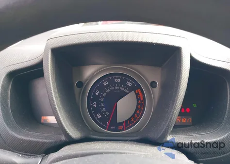 2010 Scion Xd z USA, uszkodzony, nr VIN JTKKU4B47AJ050581